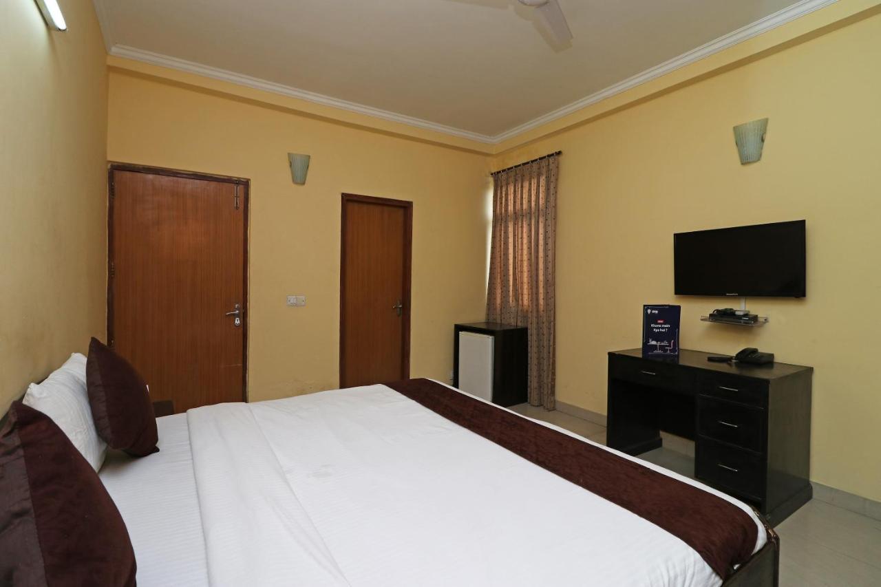 Hotel Oyo 6608 Sector 56 Badshahpur Zewnętrze zdjęcie